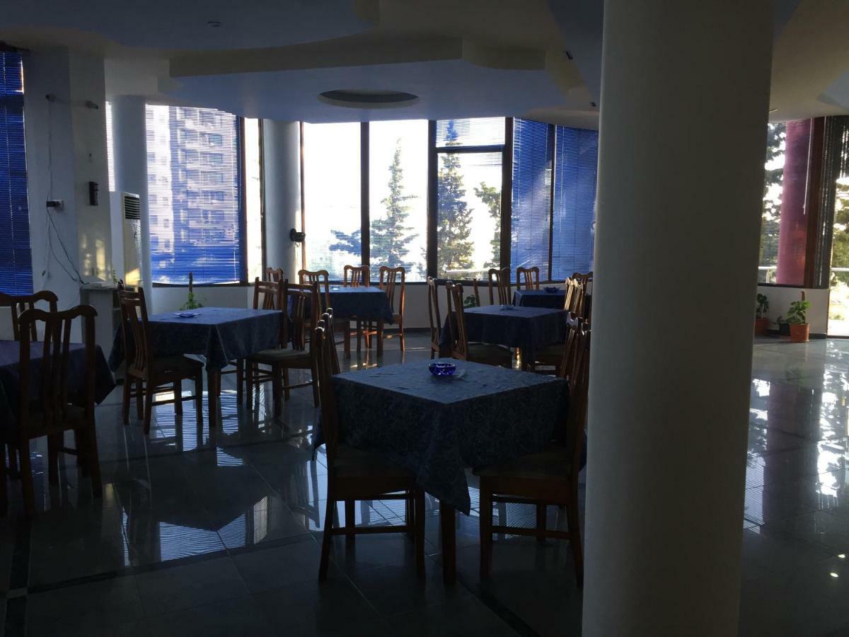 Hotel Moris Kryemedhej Ngoại thất bức ảnh